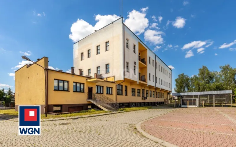 Obiekt usługowy na  sprzedaż Radom - Nieruchomość usługowa