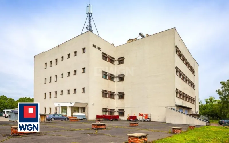 Obiekt biurowy na  sprzedaż Opole - Budynek na największym osiedlu miasta