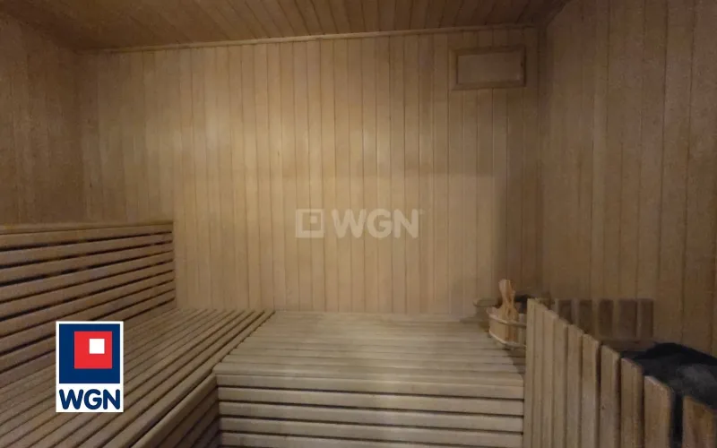 Pensjonat na  sprzedaż Wisła - Dom na wzgórzu w sąsiedztwie lasu.